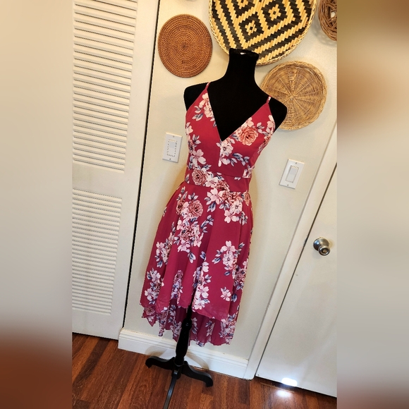 LAST ONE! High-low Floral Dress With Lace Back - Picture 6 of 11